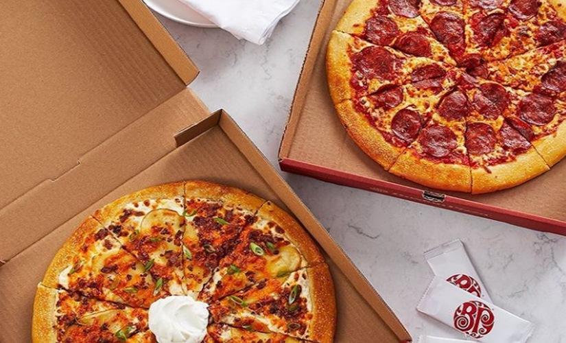 Boston Pizza inside Scarborough Town Centre