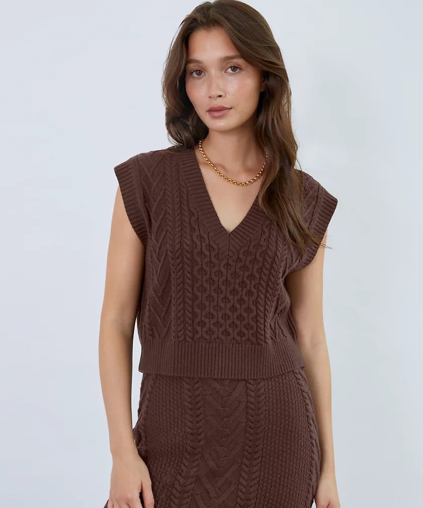 aritzia vest