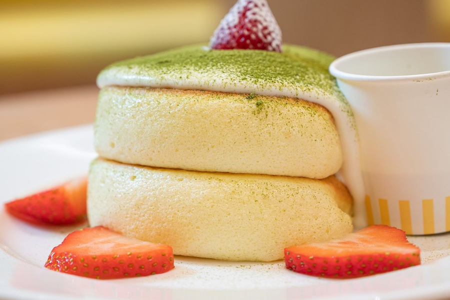 matcha fuwa fuwa pancakes