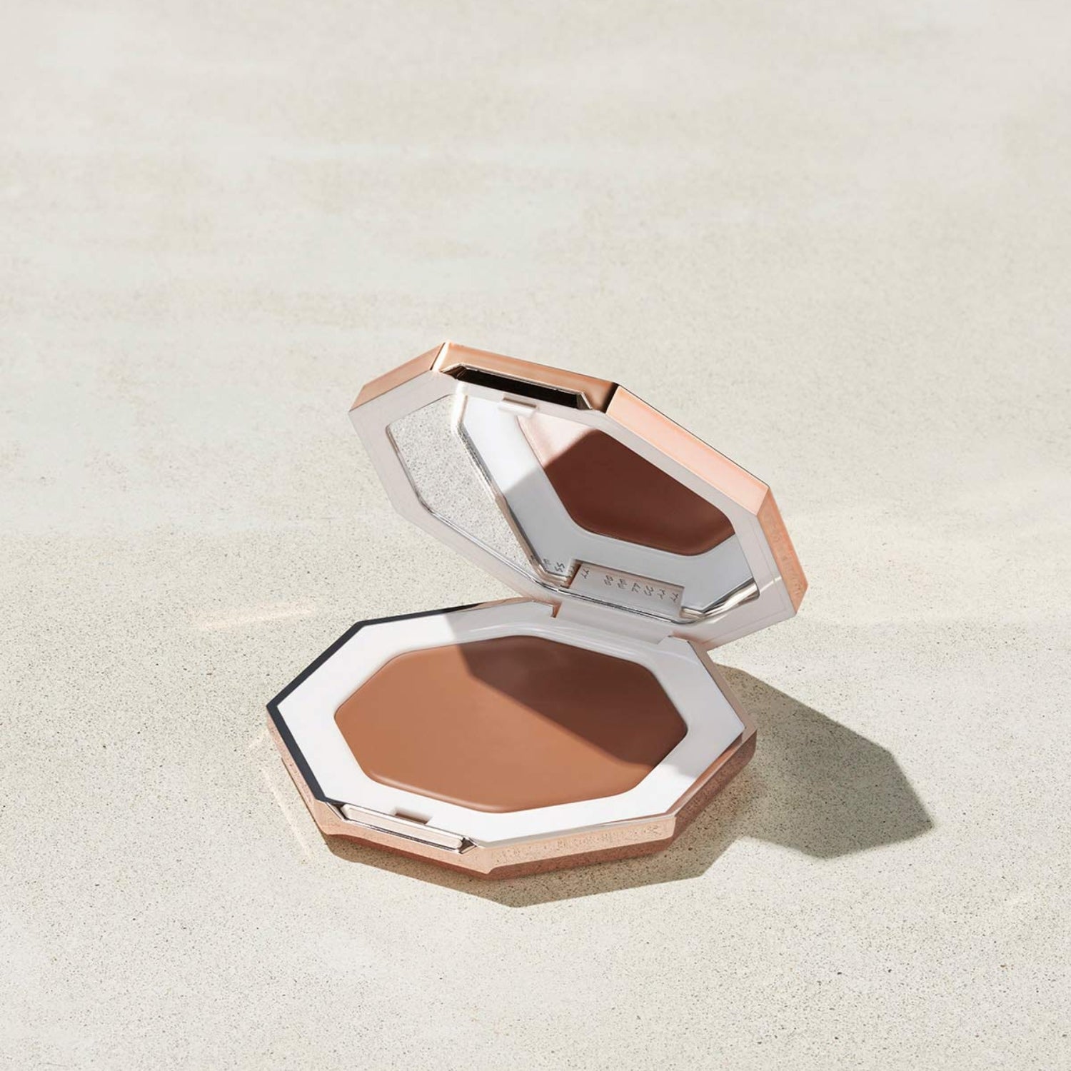 Cheeks Out Freestyle Cream Bronzer